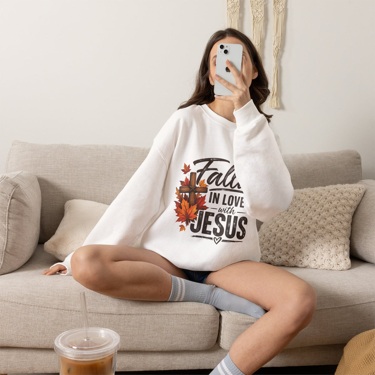 Fallin' In Love With Jesus - Crewneck Sweatshirt — Autumn Pullover